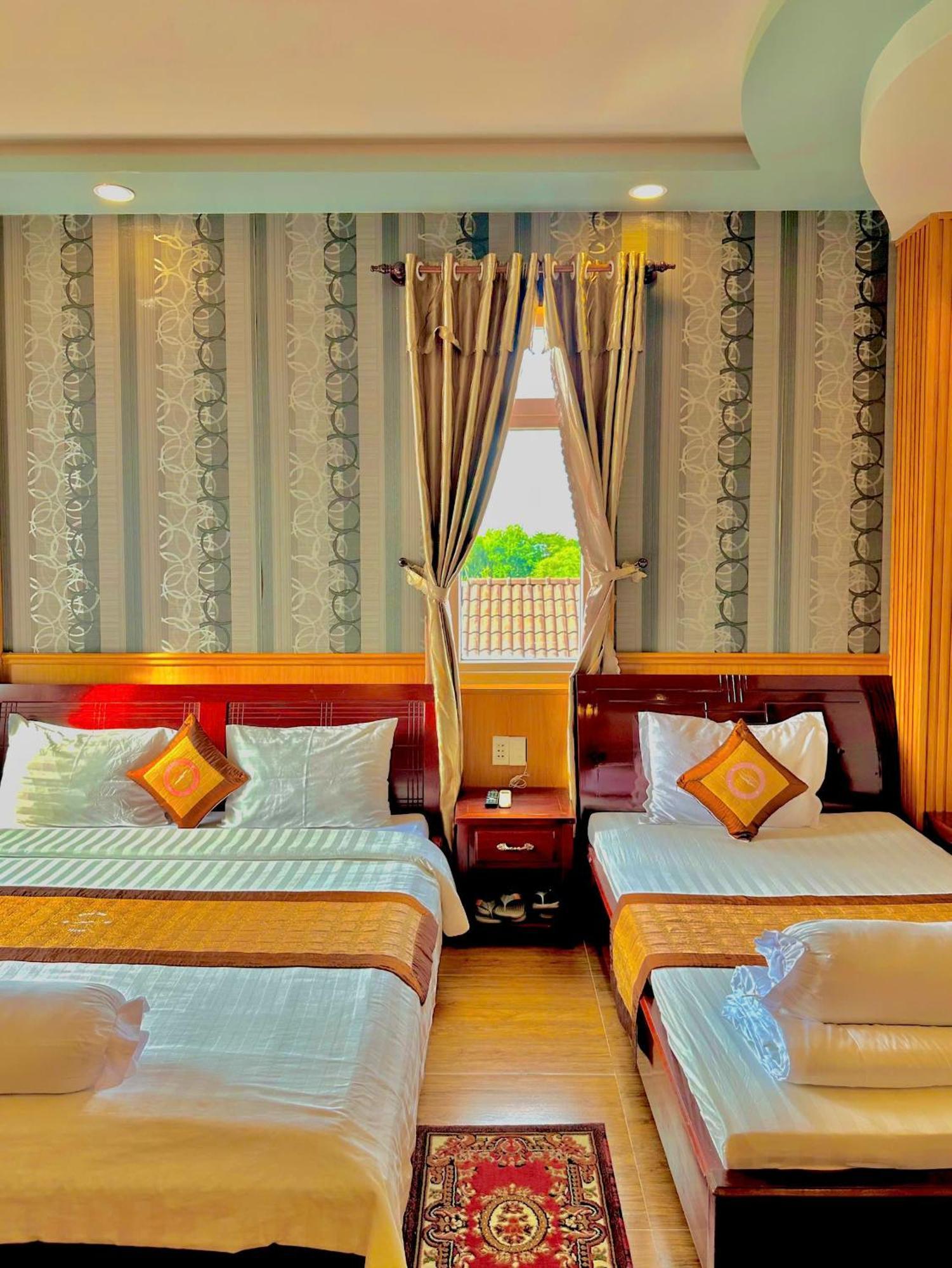 Phuc Hung 2 Hotel Ратьзя Екстер'єр фото