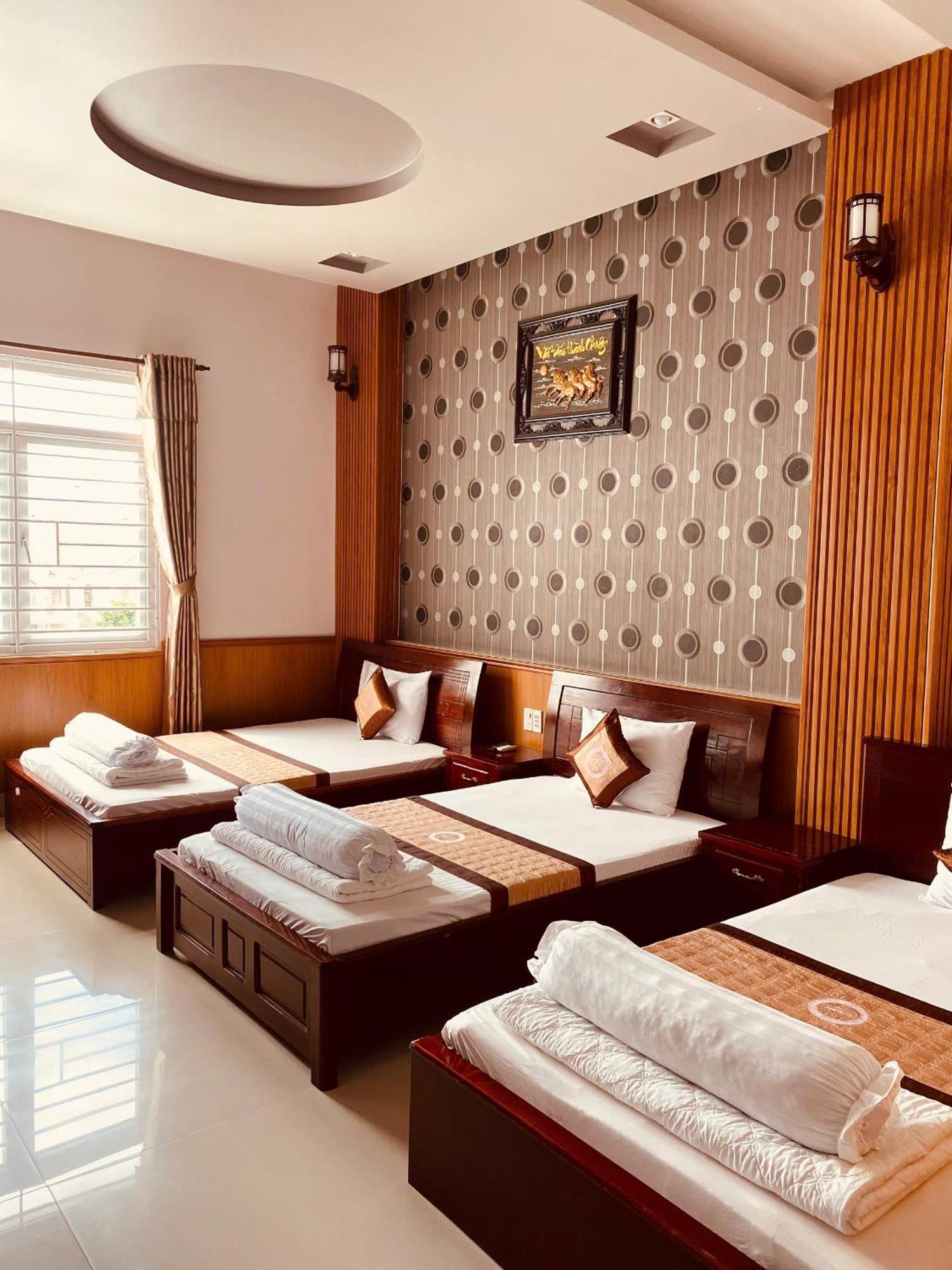 Phuc Hung 2 Hotel Ратьзя Екстер'єр фото