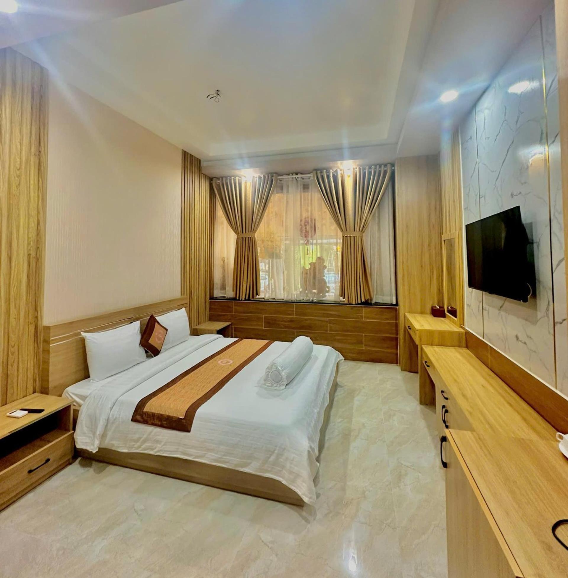 Phuc Hung 2 Hotel Ратьзя Екстер'єр фото