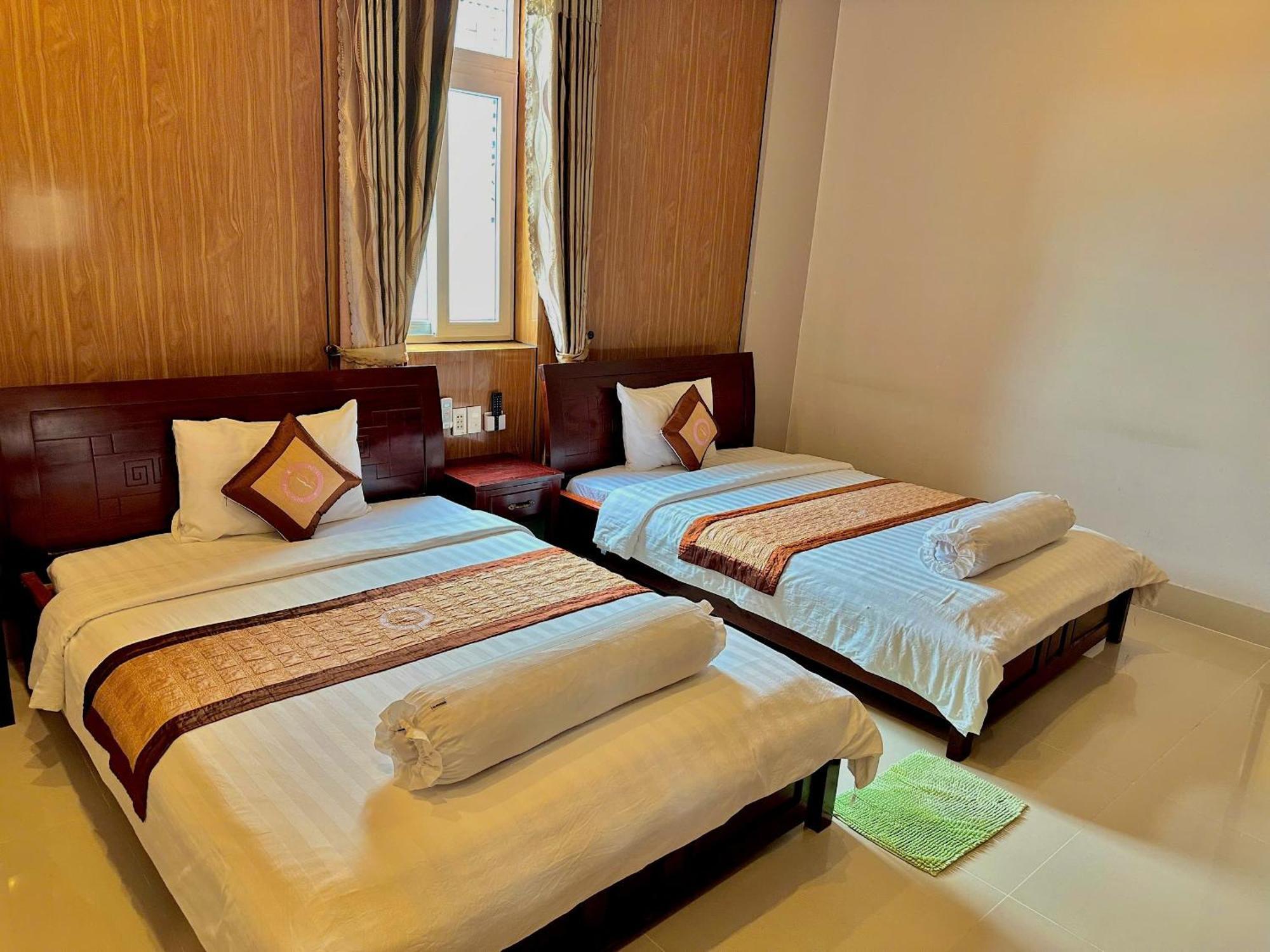 Phuc Hung 2 Hotel Ратьзя Екстер'єр фото
